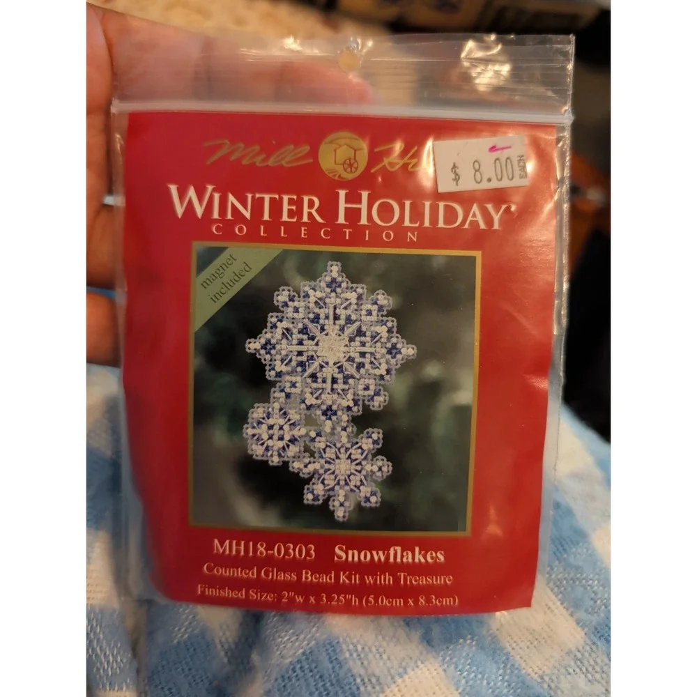New Kit Mill Hill Glass Counted Bead Winter Holiday MH18-0303 Snowflakes